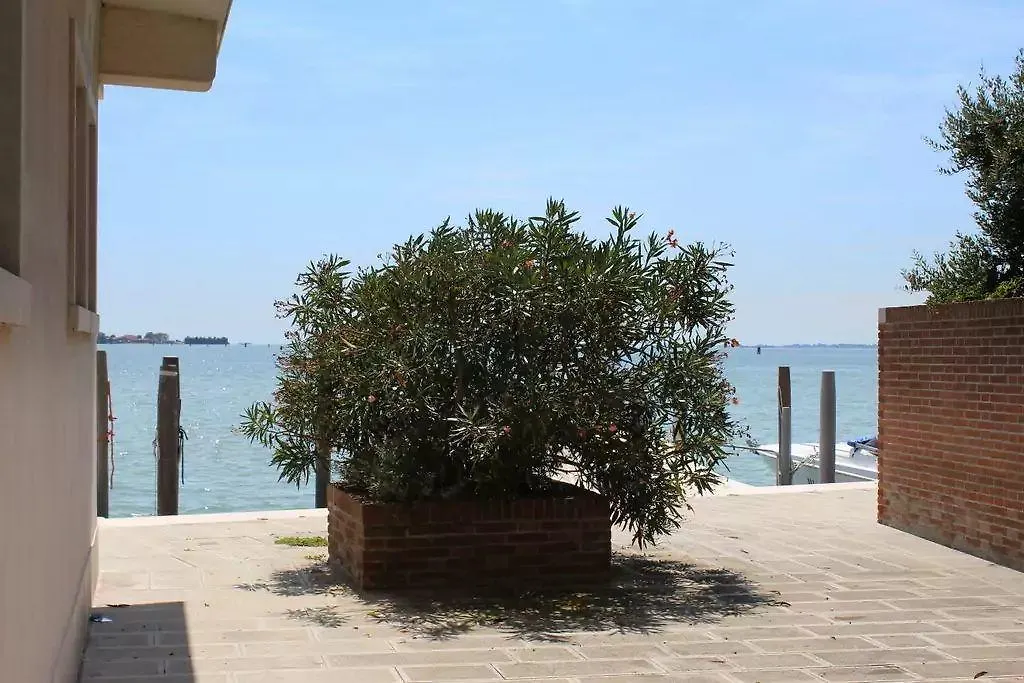 Wonderful View Over Venetian Lagoon 0*, Veneza